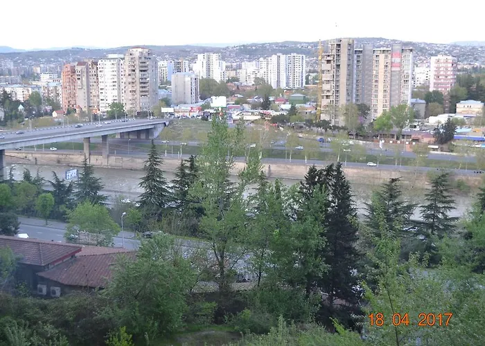 Guest House Vakhtang Bochorishvili 37A